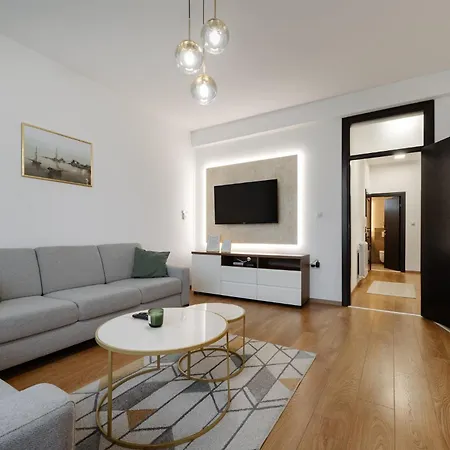Square Trg Apartment
