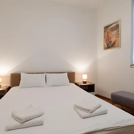 Square Trg Apartment