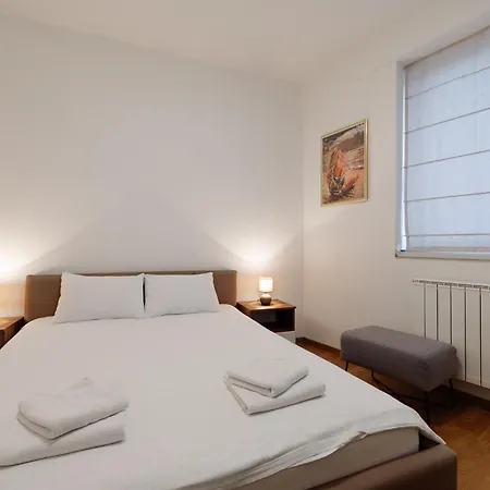 Square Trg Apartment